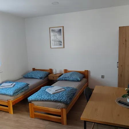 38 Apartment Opolany